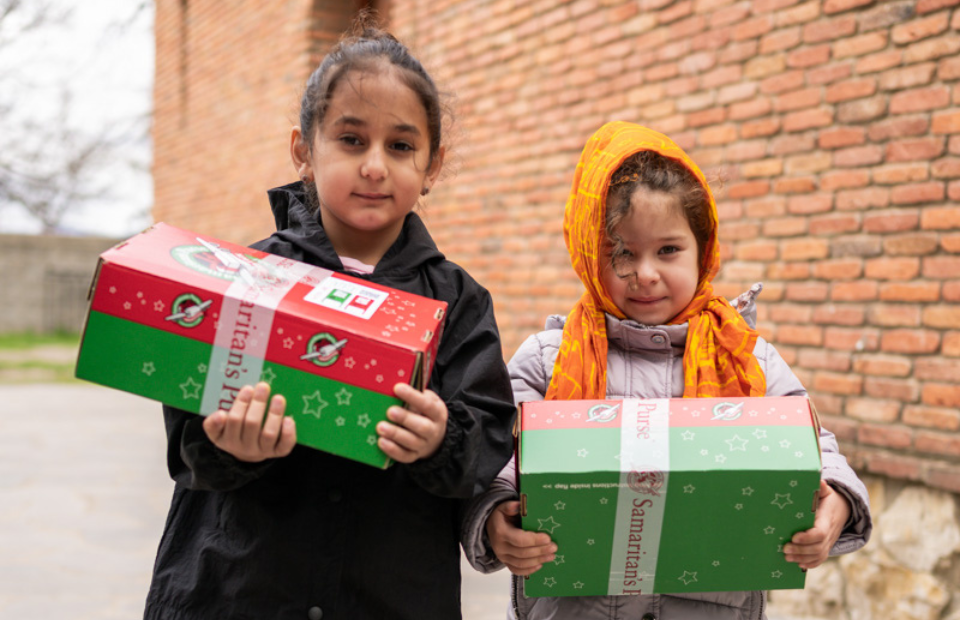 Weihnachten im Schuhkarton in Georgien